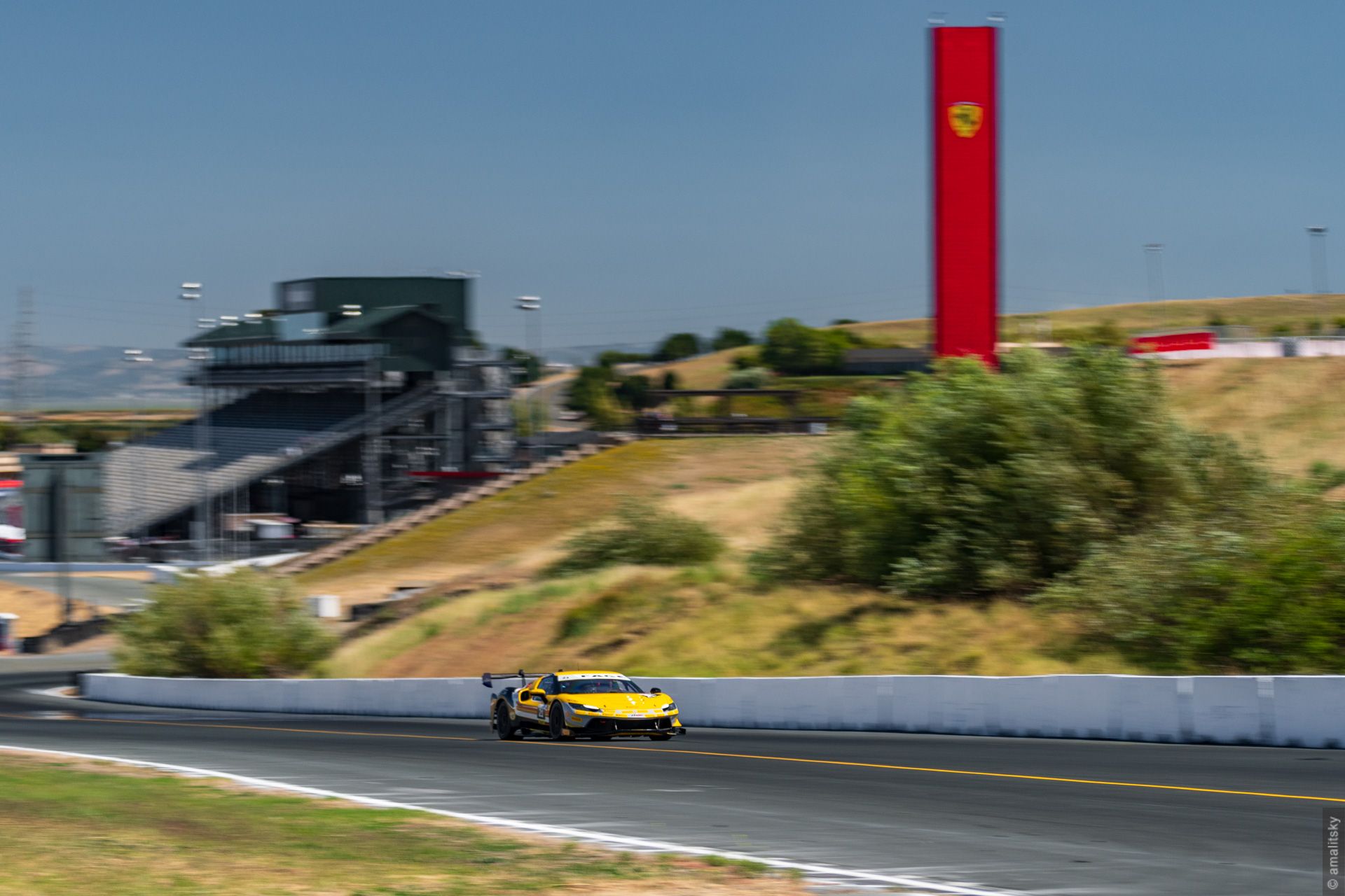 Ferrari 296 Challenge