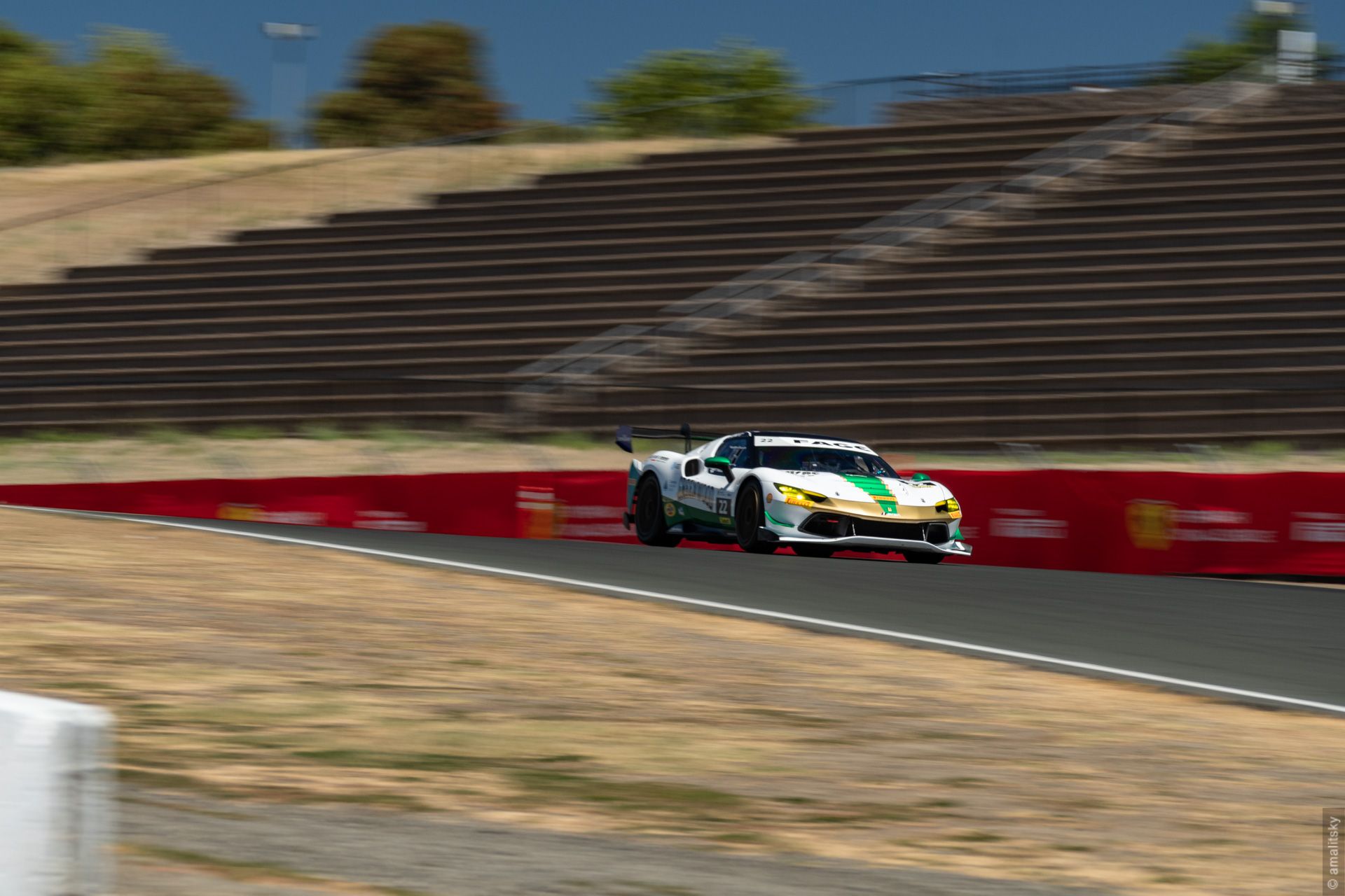 Ferrari 296 Challenge