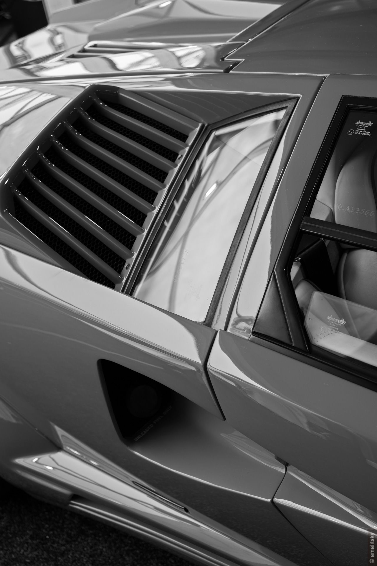 1990 Lamborghini Countach 25th Anniversary