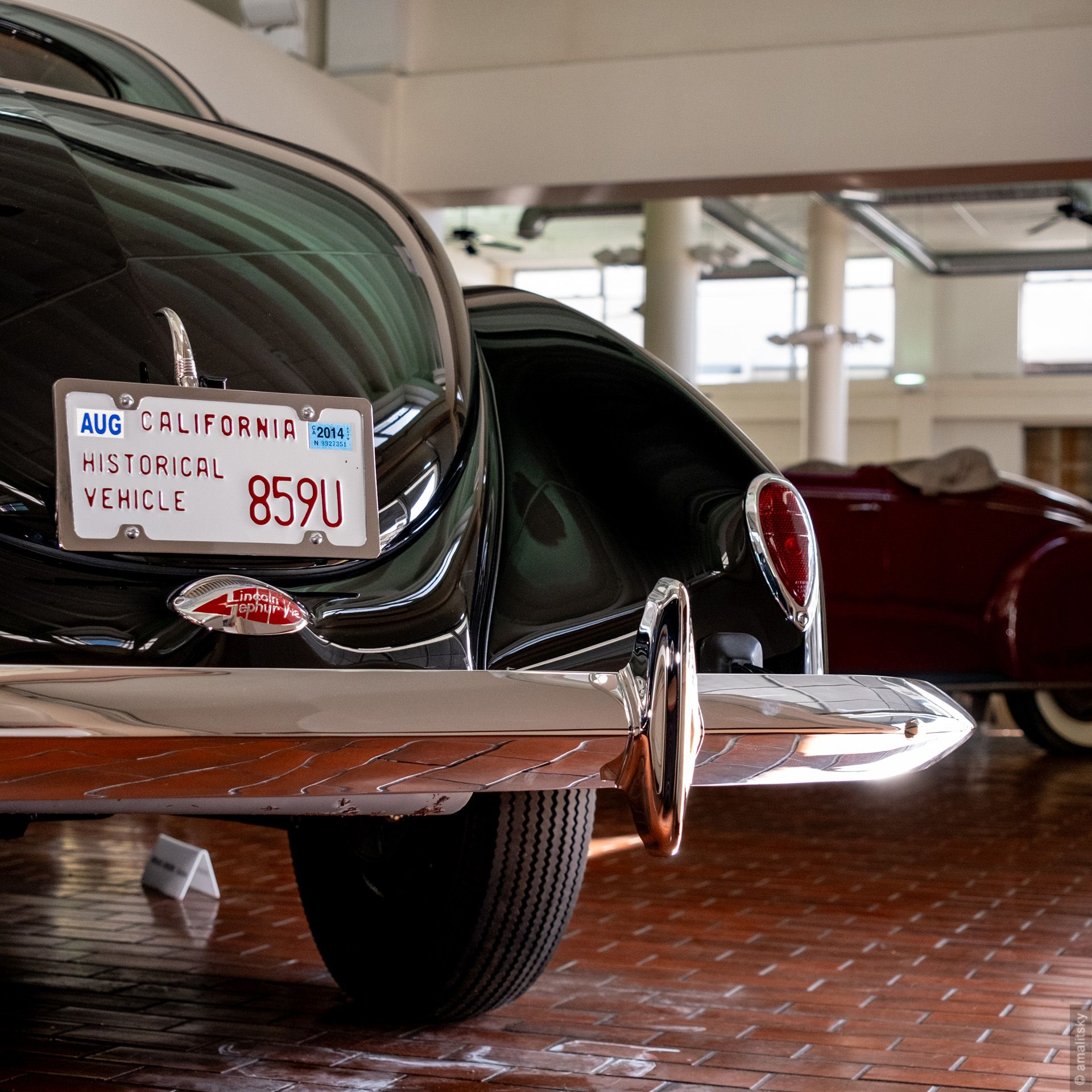 1938 Lincoln Zephyr Coupe